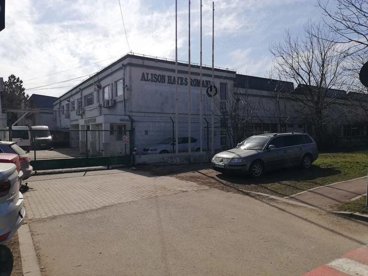 Spațiu comercial, de 1,100 mp, în Central