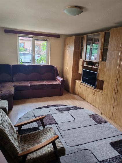 Casă cu 3 camere cu Teren 1200 Mp în Exterior Vest