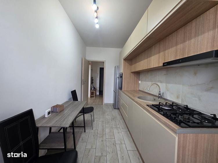 Apartament cu 2 camere în Uverturii