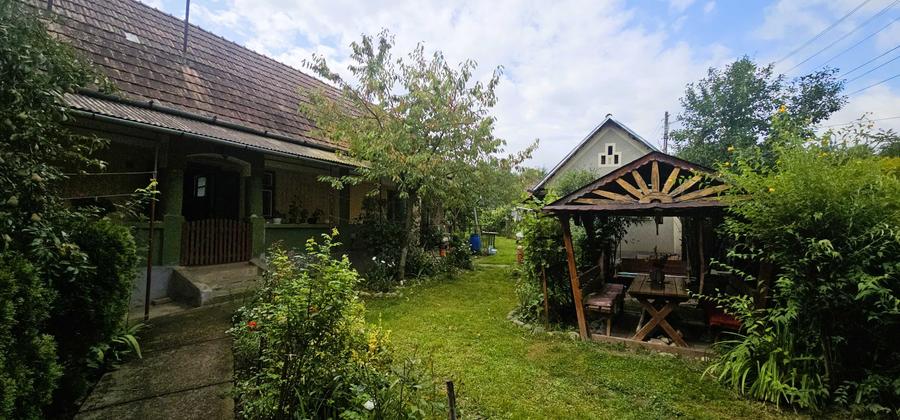 Casă cu 2 camere în Gălățeni