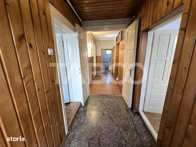 Apartament cu 3 camere decomandat, mobilat în Sub Arini