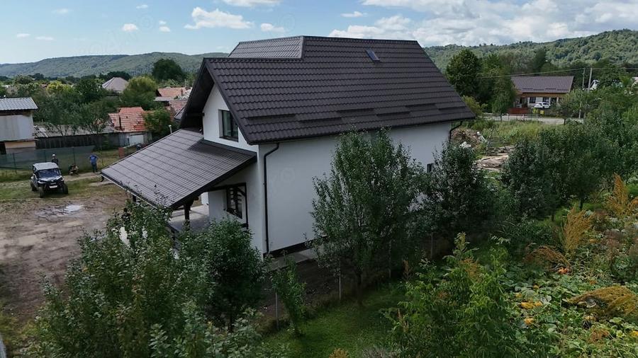 Casă cu Teren 575 Mp în Brebu