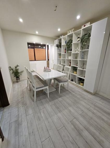 Apartament cu 3 camere decomandat, mobilat în Rovine