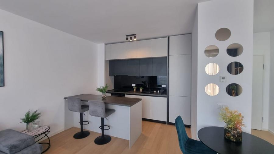 Apartament cu 2 camere decomandat în Băneasa
