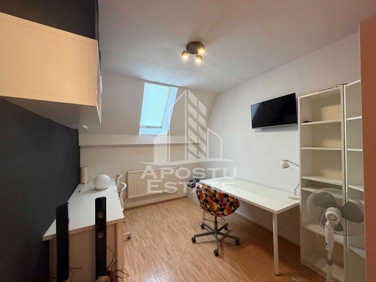 Apartament cu 3 camere decomandat în Aradului