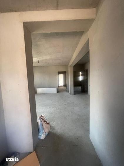 Casă cu 3 camere cu Teren 500 Mp în Malu Mare