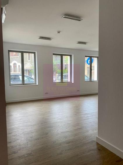 Apartament cu 2 camere decomandat în Armeneasca
