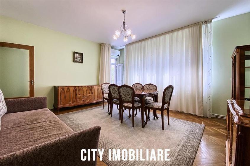 Apartament cu 3 camere decomandat, mobilat în Central