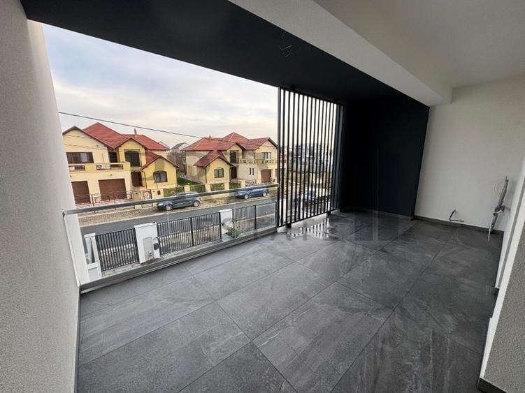 Duplex cu 5 camere cu Canalizare în Dumbrăvița