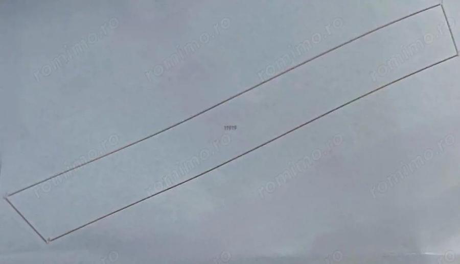 Teren de 4266 mp, în Albota