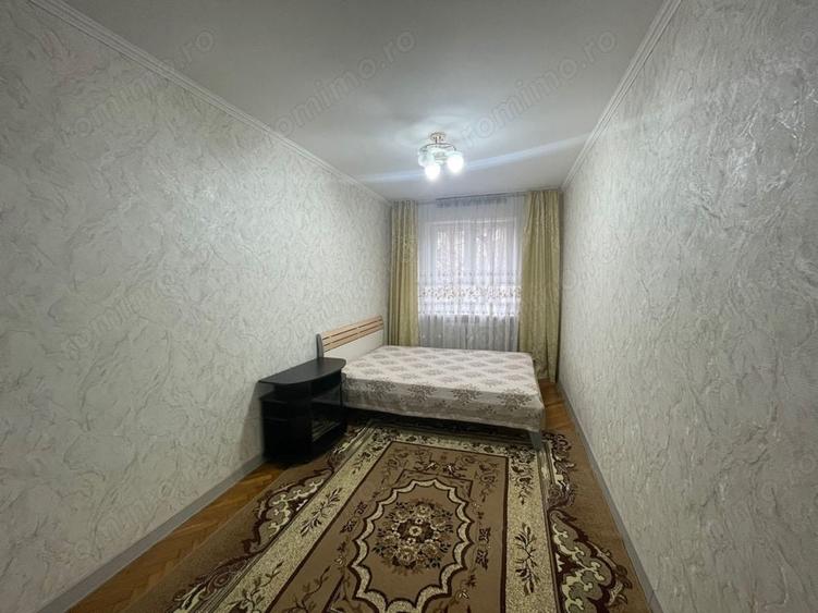 Apartament cu 3 camere în Bogdăneștilor