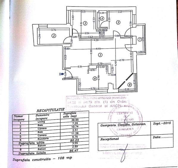 Apartament cu 3 camere semidecomandat, mobilat în P-ța Victoriei