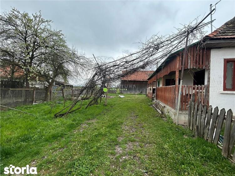 Casă cu 2 camere cu Teren 1850 Mp în Dobârlău