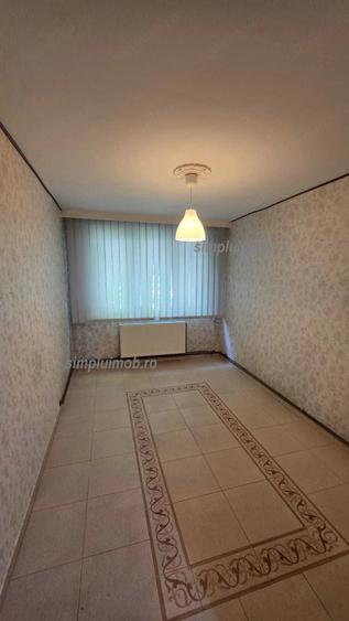 Apartament cu 2 camere decomandat în Titan