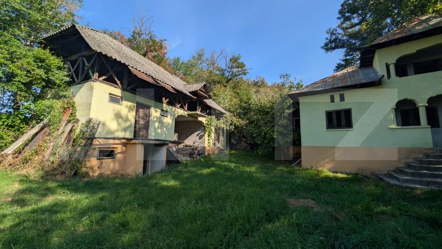Casă individuală cu 4 camere cu Garaj în Exterior Nord