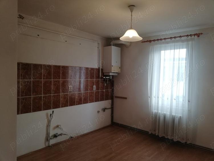 Apartament cu 3 camere decomandat în Reghin