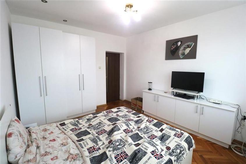 Apartament cu 2 camere decomandat în Bogdăneștilor