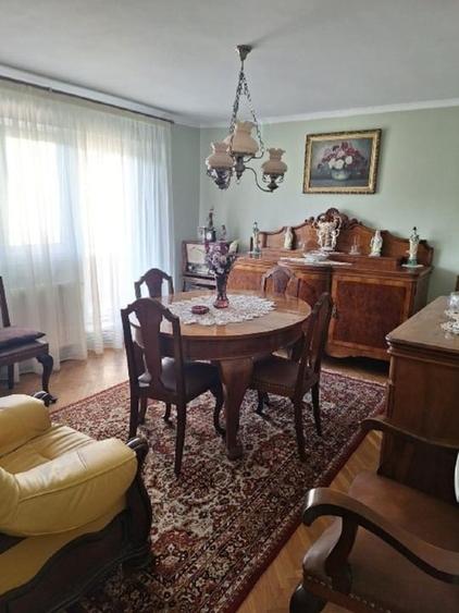 Apartament cu 4 camere decomandat, mobilat în Central