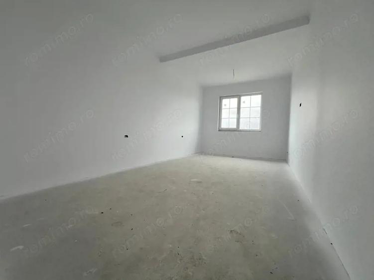 Casă cu 4 camere cu Teren 250 Mp în Giarmata