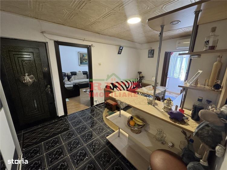 Apartament cu 2 camere decomandat în Central