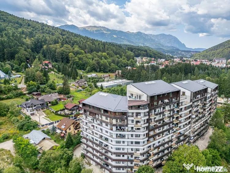Apartament cu 2 camere decomandat în Castelul Peleș