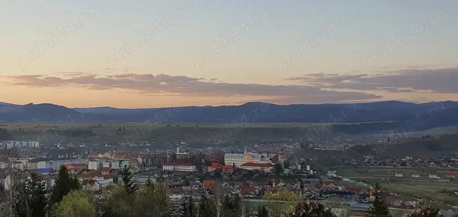 Teren de 1612 mp, în Central