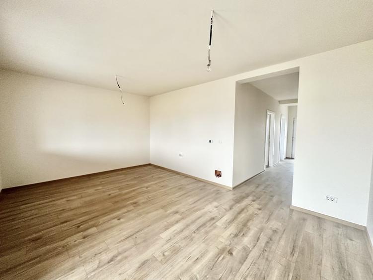 Duplex cu 4 camere cu Teren 320 Mp în Moșnița Nouă