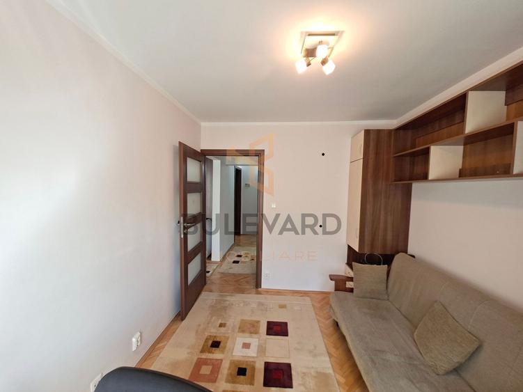 Apartament cu 3 camere decomandat, mobilat în Gheorgheni