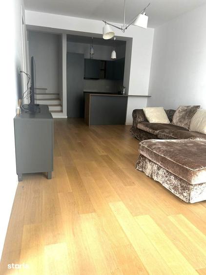 Apartament cu 4 camere în Tunari