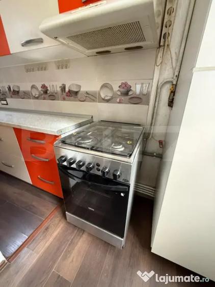 Apartament cu 2 camere decomandat în Micro 13
