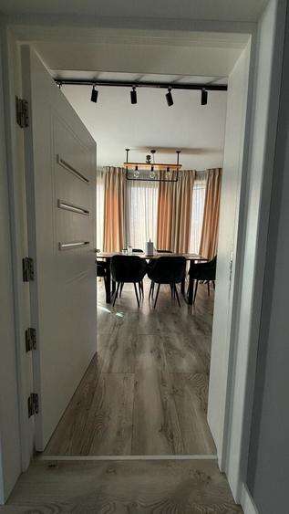 Casă cu 4 camere decomandat în Spătaru