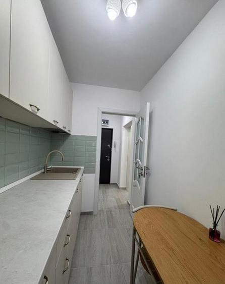 Garsonieră decomandată în Iancului