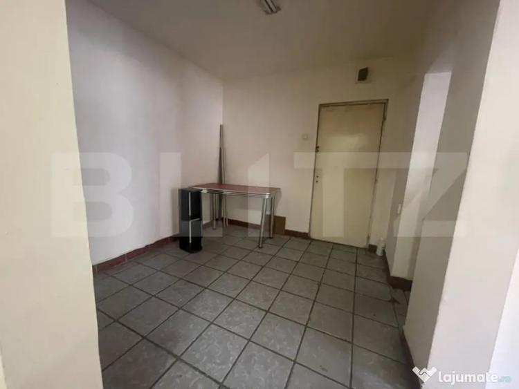 Spațiu comercial, de 60 mp, în Central