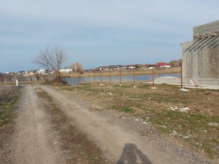 Teren de 11914 mp, în Vidra