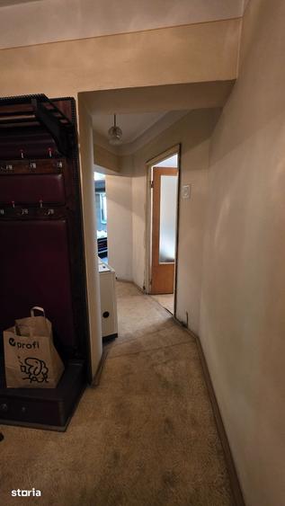 Apartament cu 2 camere decomandat în Gara de Nord