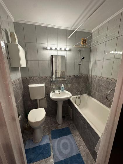 Apartament cu 2 camere decomandat, mobilat în Ozana