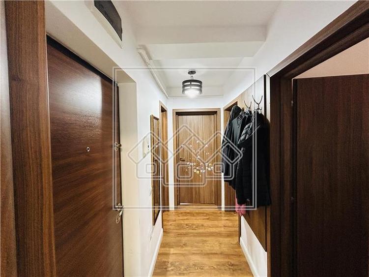 Apartament cu 3 camere nedecomandat în Arhitecților - Calea Cisnădiei