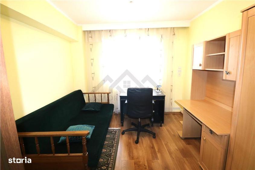 Apartament cu 3 camere decomandat în Circumvalațiunii
