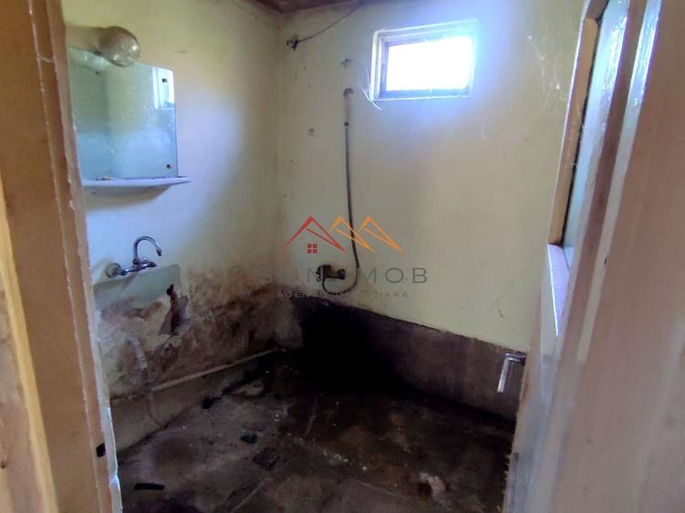 Casă individuală cu 4 camere cu Canalizare în Urleta