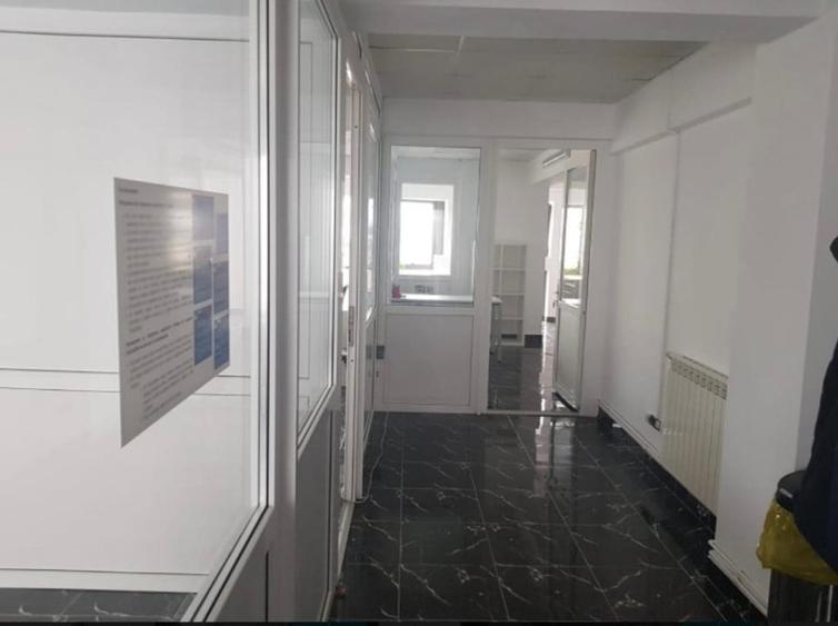 Spațiu comercial, de 270 mp, în Central