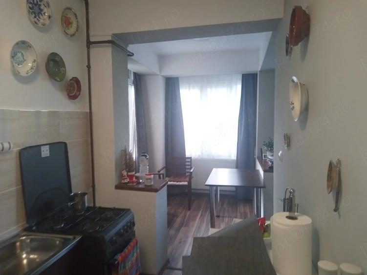 Garsonieră decomandată în Central
