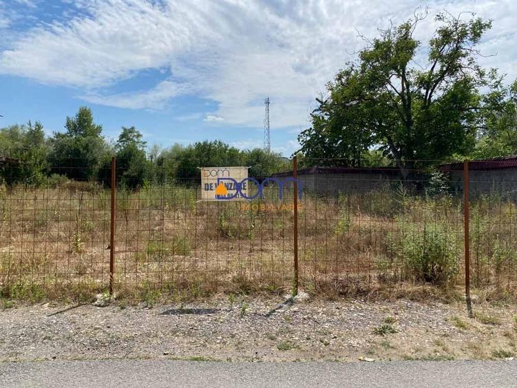 Teren Construcții intravilan de 809 mp, în Central