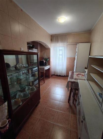 Garsonieră decomandată, mobilată în Alexandru cel Bun