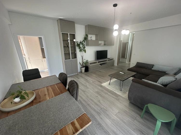 Apartament cu 2 camere decomandat în Aradului