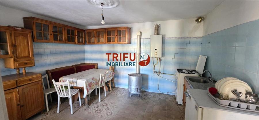 Casă individuală cu 5 camere cu Canalizare în Bărăbanț