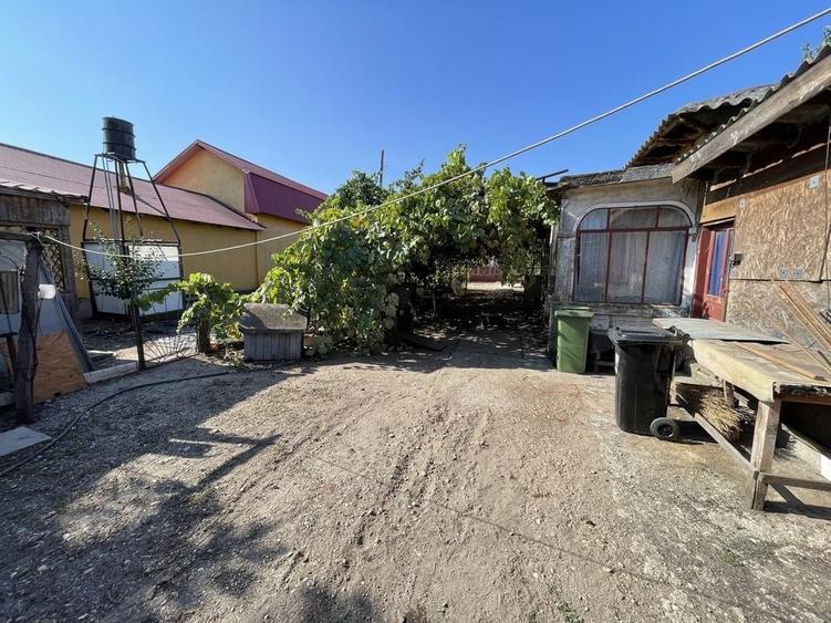 Casă cu 4 camere în Nanov