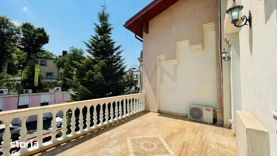 Casă cu 5 camere cu Canalizare în Ultracentral