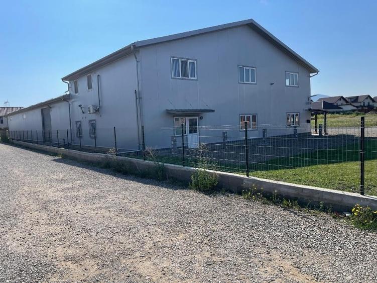 Spațiu industrial, de 1,000 mp, în Tărlungeni