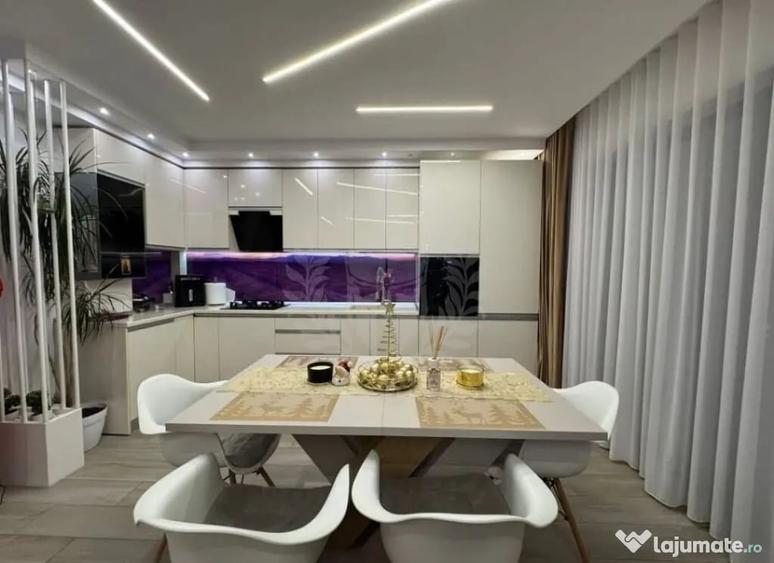 Apartament cu 3 camere decomandat în Albert