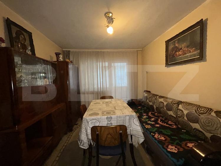 Apartament cu 2 camere semidecomandat, mobilat în Gherla